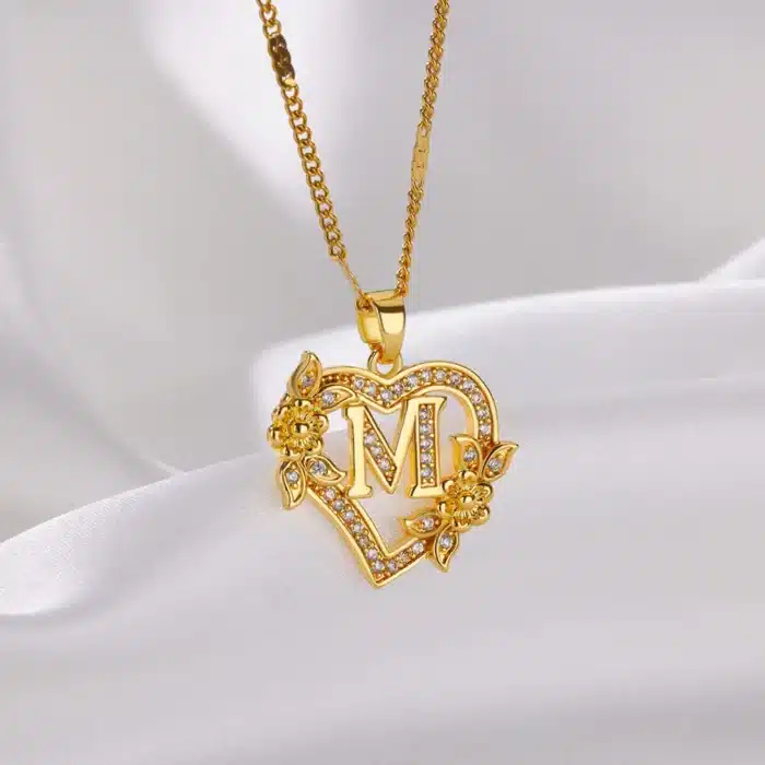 Collier coeur avec initiales pour femme 1
