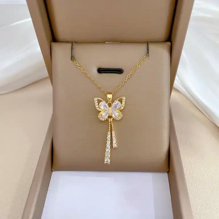 Collier couple femme papillon ras de cou 1