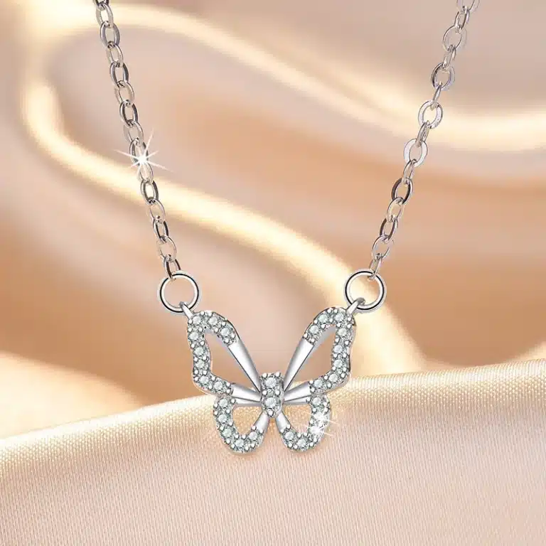 Collier femme papillon argent brillant 1