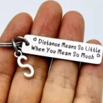 Porte-clés couple longue distance personnalisé initiale 1