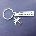 Porte-clés couple qui voyage 3