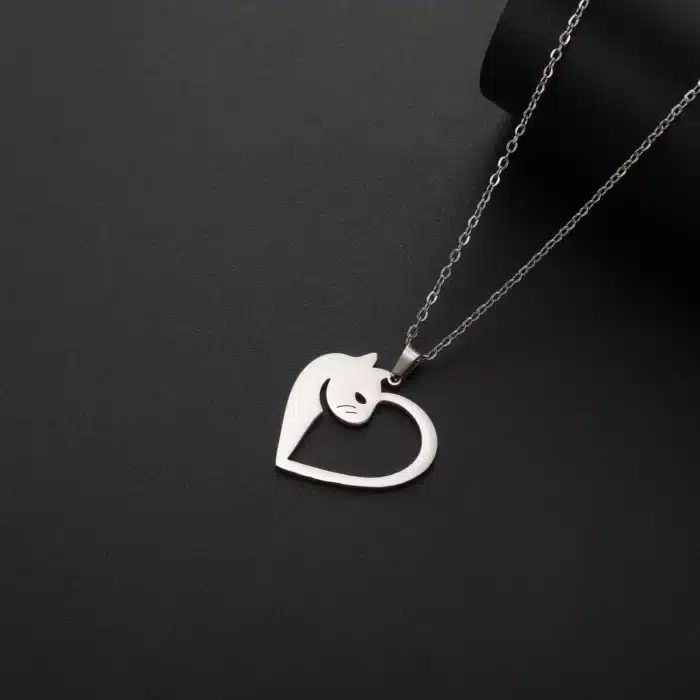 Collier couple chaton en forme de coeur 5