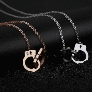 Collier couple menottes