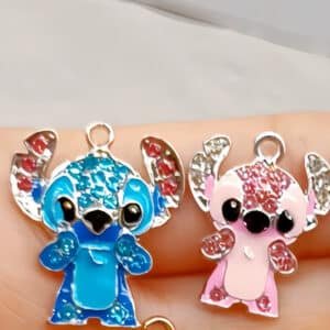 Pendentif pour collier couple Stitch