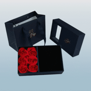 Boîte à bijoux rose éternelle pour cadeau