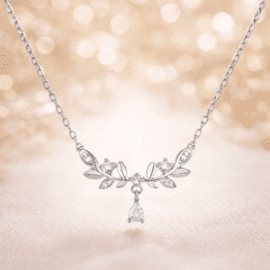 Collier femme feuilles brillant élégant