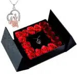 Coffret roses éternelles rouges avec collier coeur mère fille 3