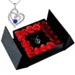 Coffret 15 roses éternelles collier coeur ajouré brillant 4