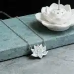 Collier femme lotus opale argent 3