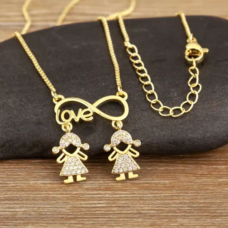 Collier couple lesbienne doré strass 1