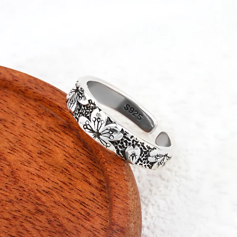 Bague femme fleurs de lys 1