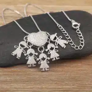 Collier femme coeur famille 1
