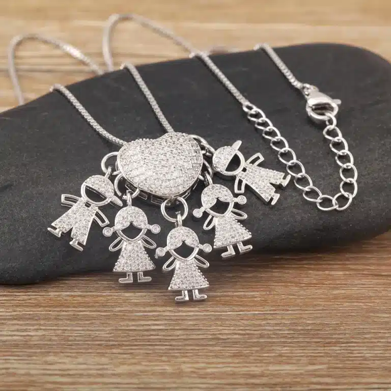 Collier femme coeur famille 1