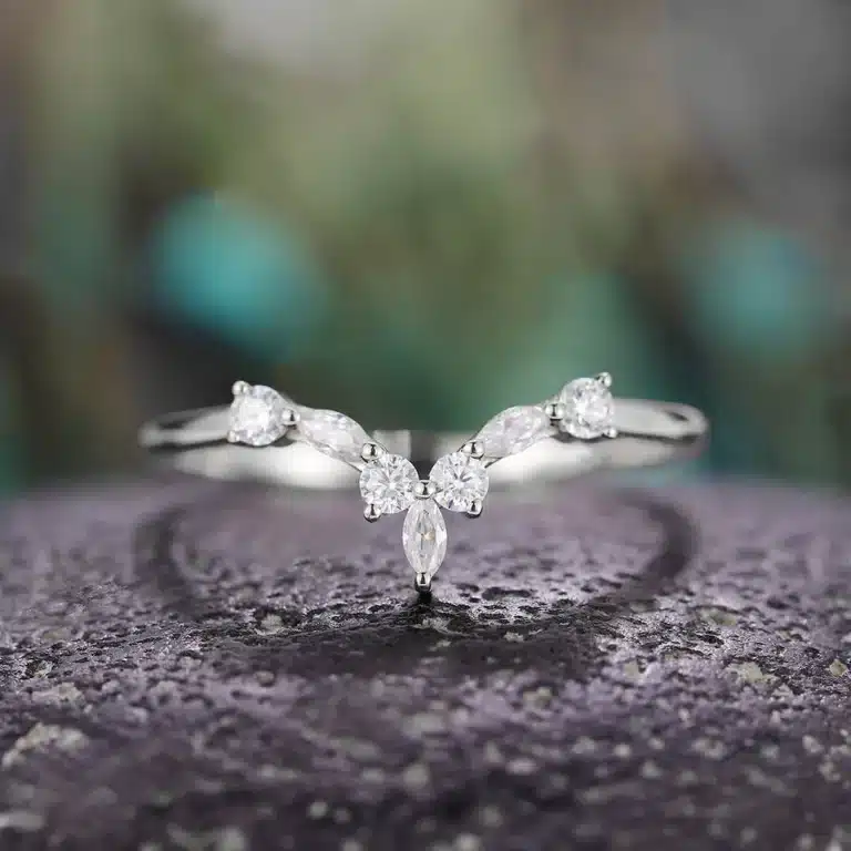 Bague femme couronne inversée 2