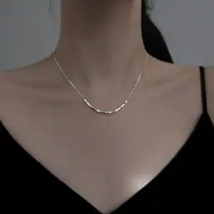 Collier femme chaine perlée argentée 1