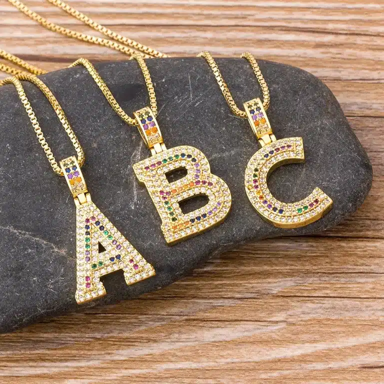 Collier femme initiale colorée strass 5