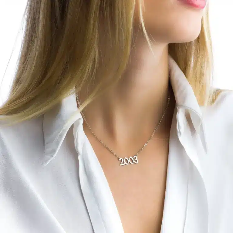 Collier femme personnalisé date importante 4