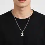 Collier homme numéro porte-bonheur 2