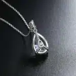 Collier femme goutte brillante strass 3