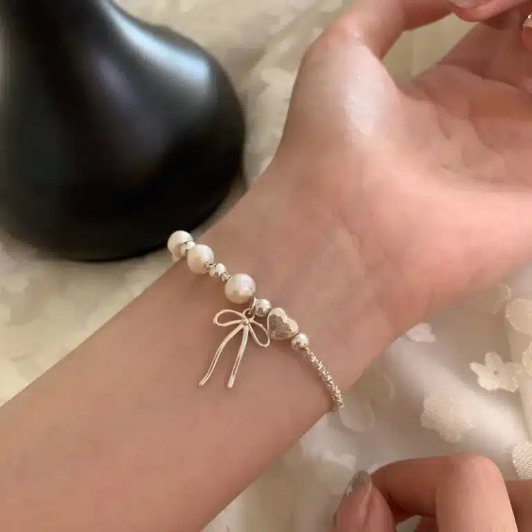 Bracelet femme perles et noeud lacets 1