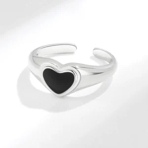 Bague femme coeur noir argent 1