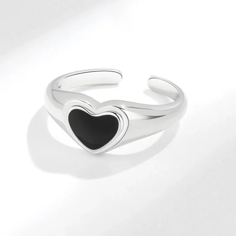 Bague femme coeur noir argent 1