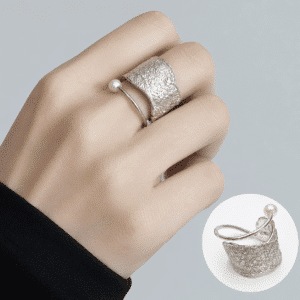 Bague moderne sculpturale argent perle