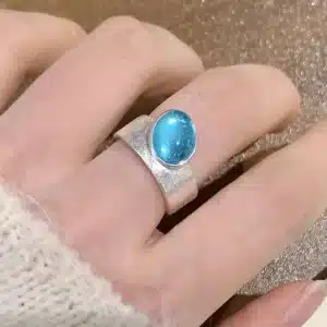 Bague argent finition martelée cabochon bleu 1
