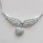 Collier femme ailes d'ange et coeur brillant 1