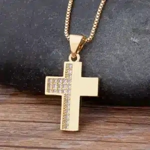 Collier femme croix dorée brillante 1