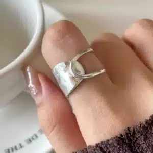 Bague design argent femme 1