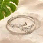 Bracelet femme manchette prénom doré fleur ajourée 3