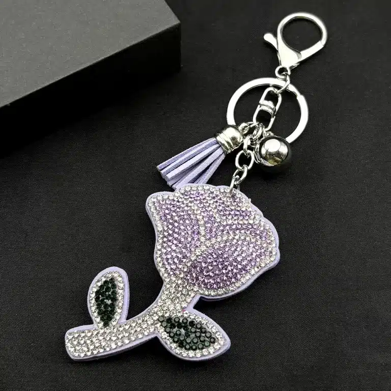 Porte-clés femme rose strass 3