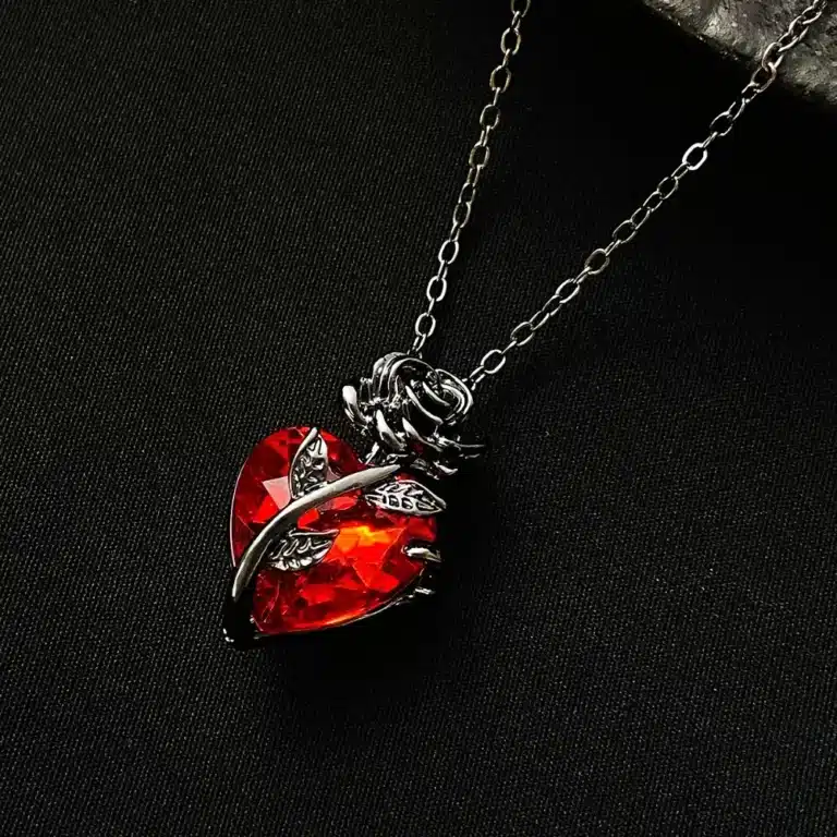Collier femme gothique 1