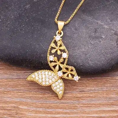 Collier femme papillon doré et blanc 1