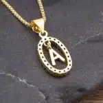 Collier femme lettre colorée 4