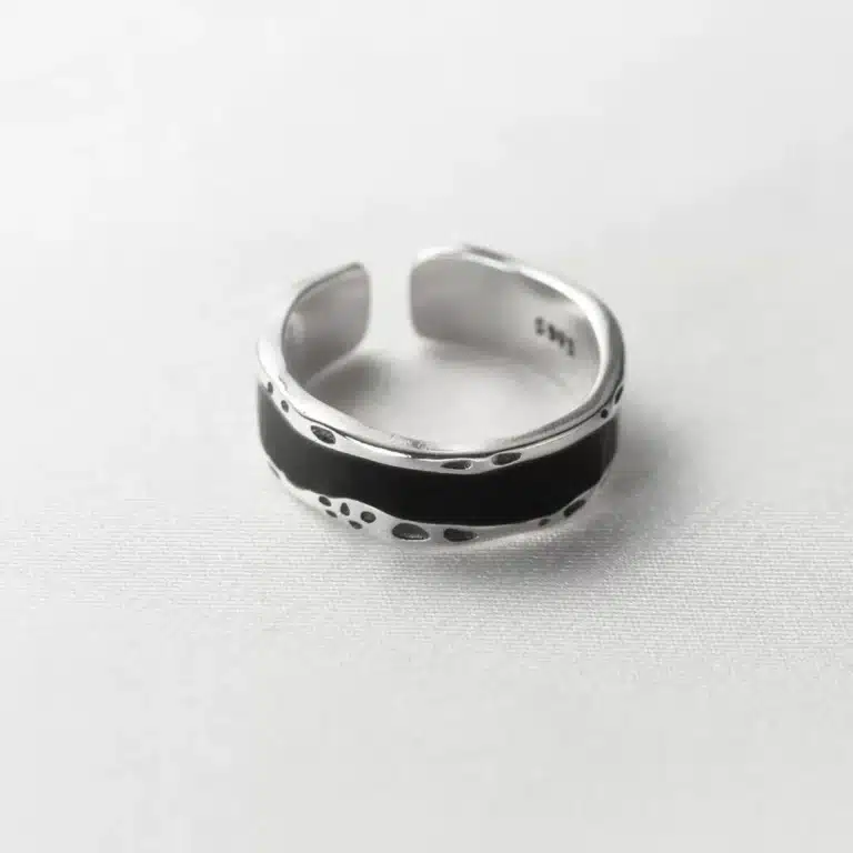 Bague femme bicolore argent et noire 1
