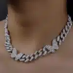 Collier femme grosse chaîne papillon brillant 1