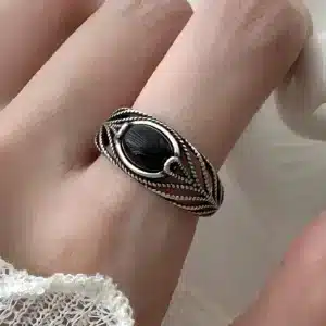 Bague femme épaisse pierre noire 1