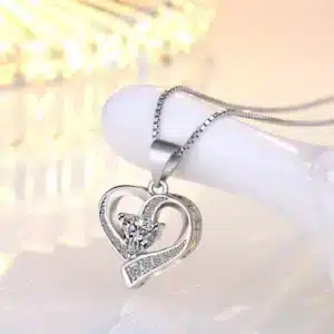 Collier femme coeur brillant strass 1