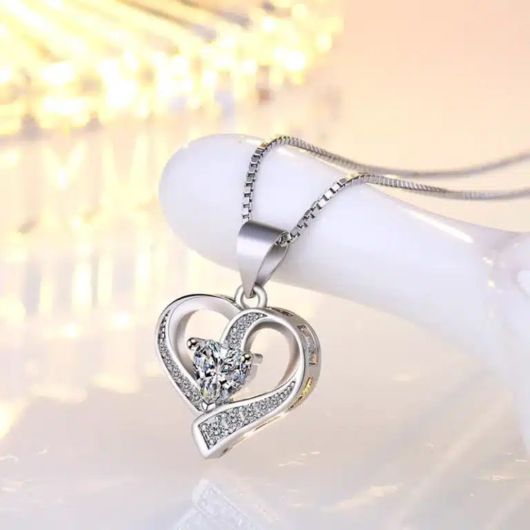 Collier femme coeur brillant strass 1