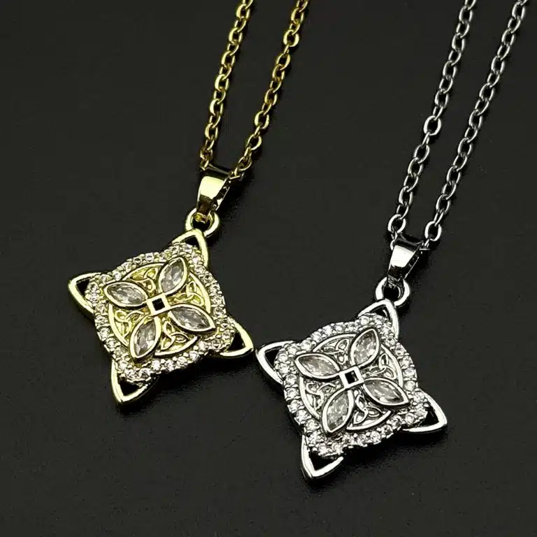 Collier couple celtique porte-bonheur 1