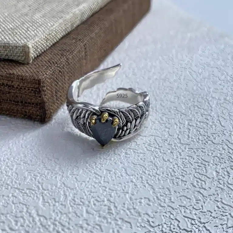 Bague femme gothique coeur noir 1