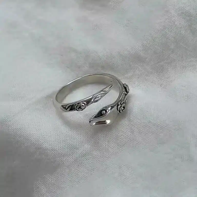Bague serpent gothique femme 1