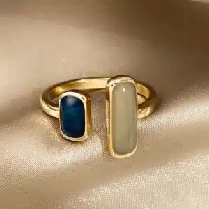 Bague femme dorée pierres bleue et beige 1