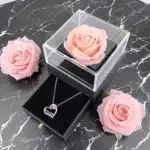 Coffret rose éternelle collier fête des mères 6