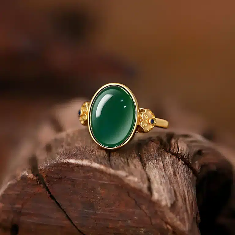 Bague femme princesse dorée pierre verte ovale 1