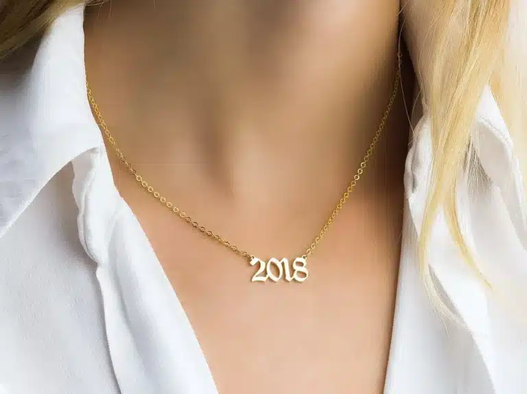 Collier femme personnalisé date importante 1