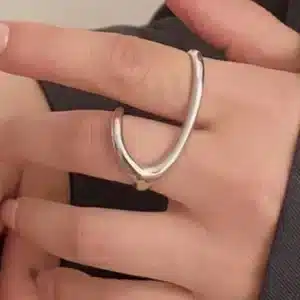 Bague deux doigts moderne 1