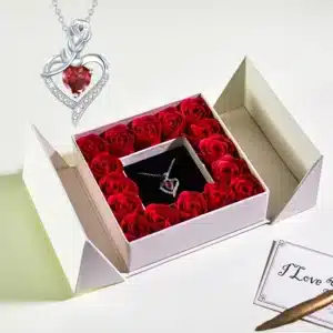 Coffret cadeau roses éternelles avec collier coeur coloré brillant 4